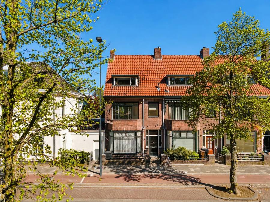 Hoge Rijndijk 14, Leiden