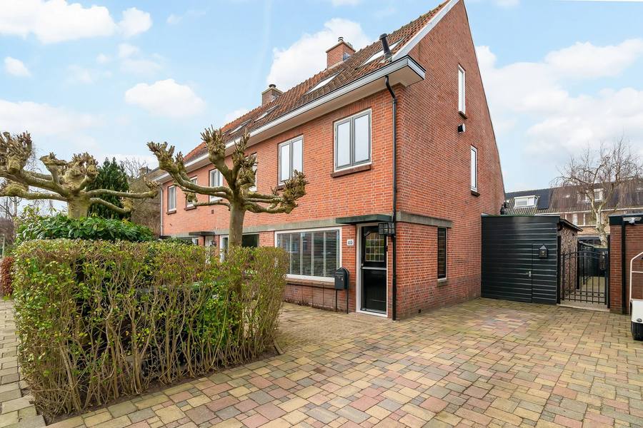Leidseweg 415, Voorschoten