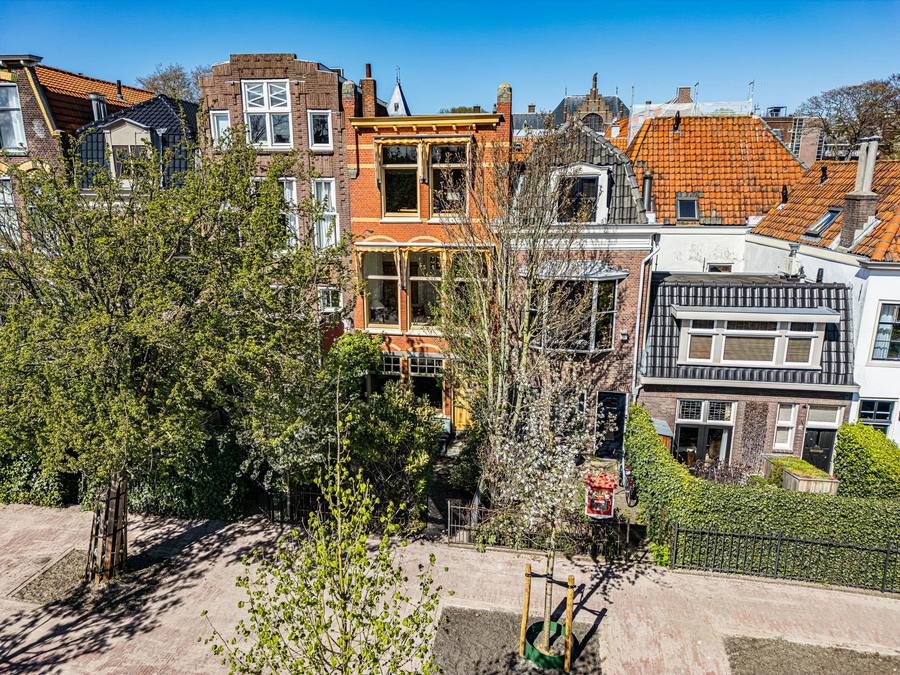 Jan van Houtkade 12, Leiden