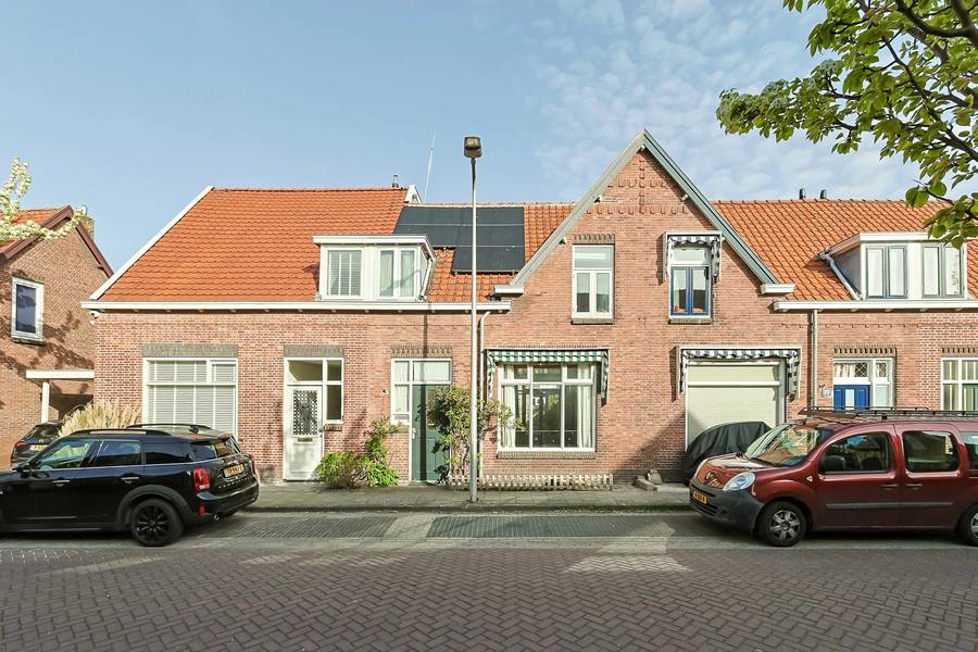 Rijnegommerstraat 21, Zoeterwoude