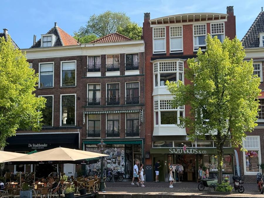 Nieuwe Rijn 14, Leiden