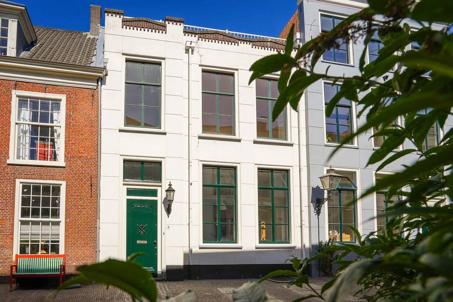 Langebrug 18, Leiden