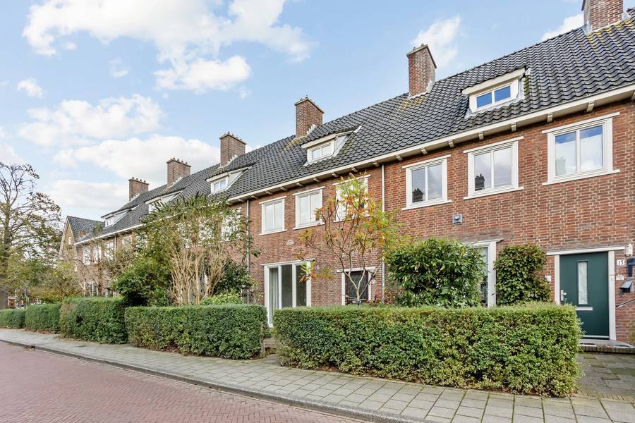 Koningin Wilhelminalaan 13, Voorschoten