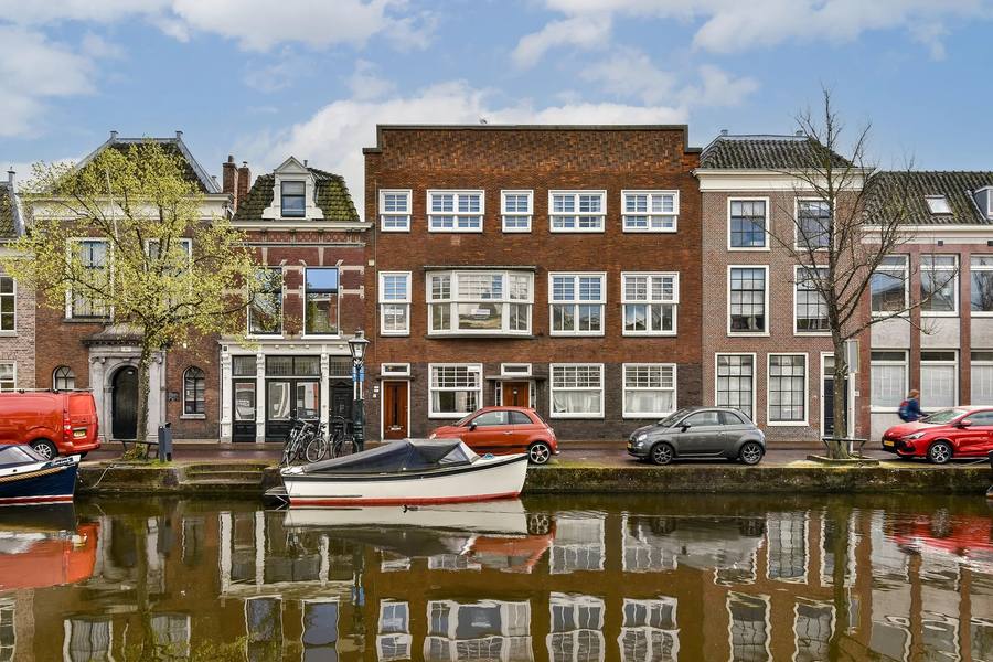 Oude Vest 11, Leiden