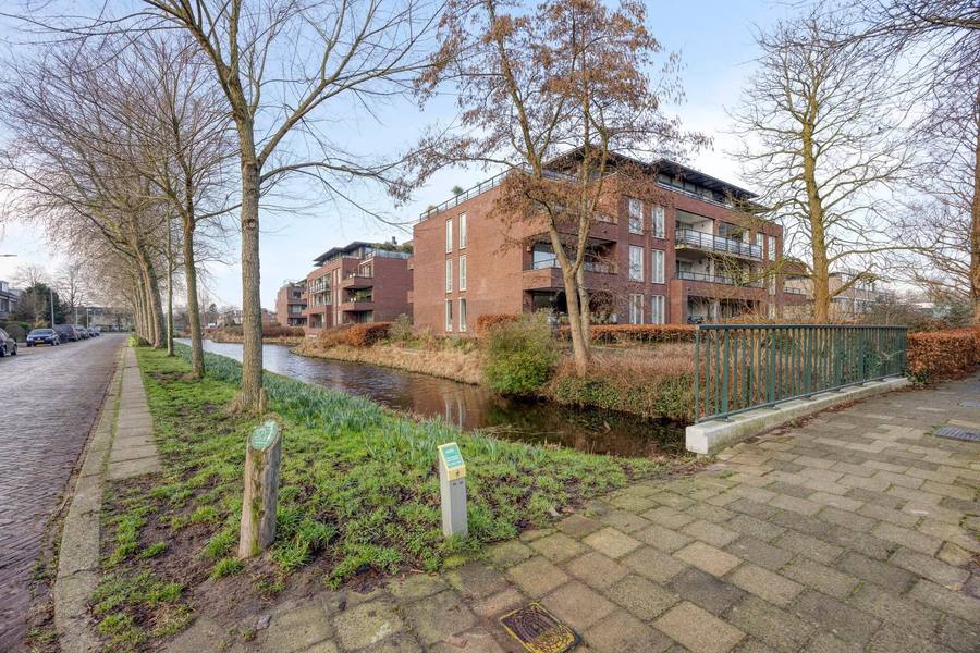 Rouboslaan 66, Voorschoten